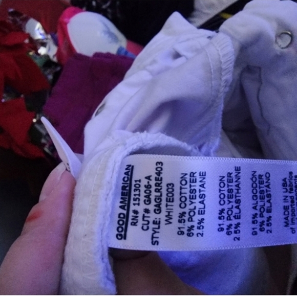 🍁🍂Good American white distressed skinny jeans size 20 - Picture 3 of 5